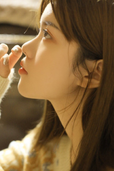 九尾狐与飞天猫